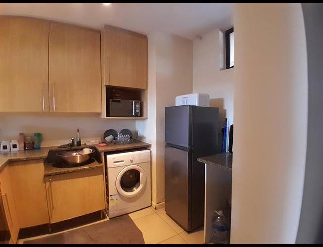 2 BEDROOM APARTMENT FOR SALE IN ROOIHUISKRAAL NORTH